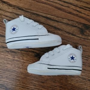 Infant Converse All Stars Size 2